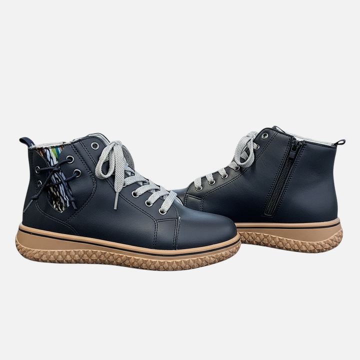 Luna Moda EDUARDA black leather ankle boots with grey laces, side zip, and textured tan rubber soles.