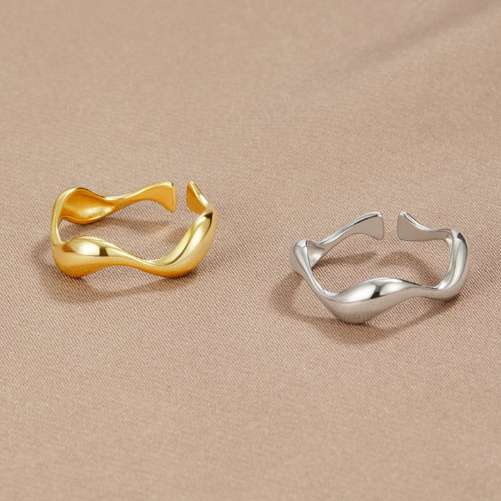 Anello Wave in Oro 18K
