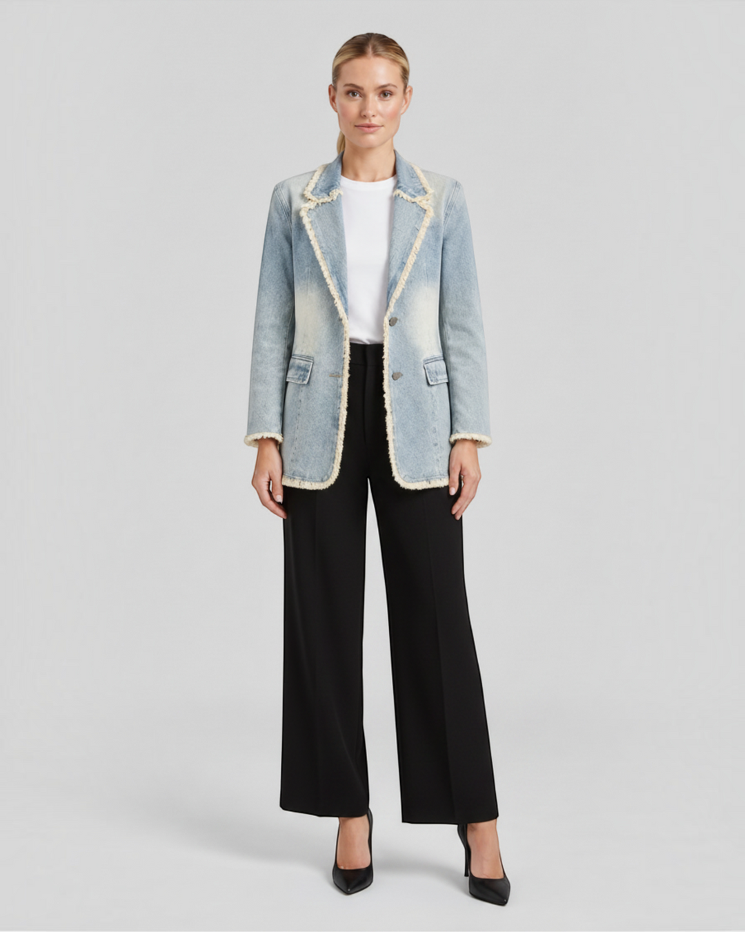 ANNA – Blazer oversize con bordi sfrangiati