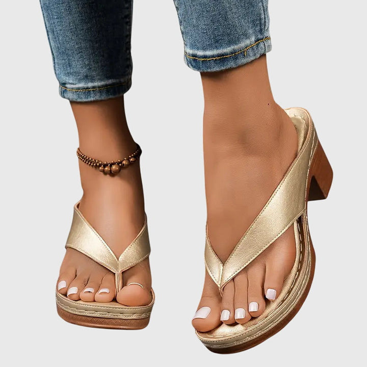LAURA – Sandalo comfort con fasce