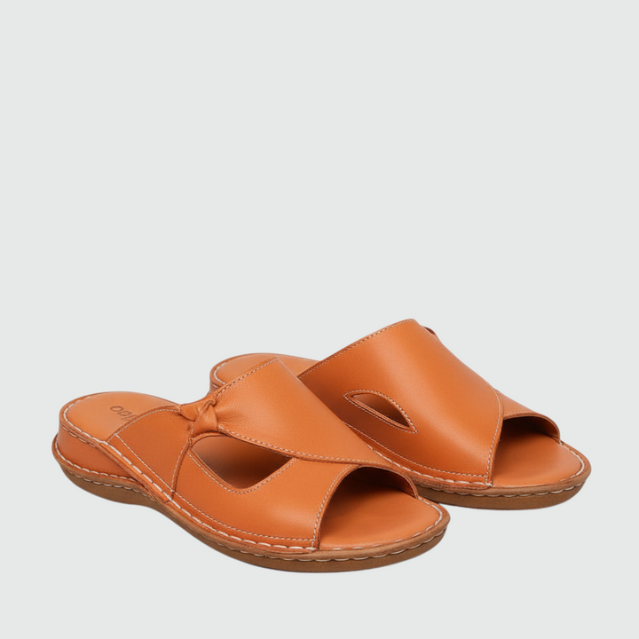 Luna Moda Miriam orthopedic sandals in tan leather with cut-out details and ergonomic non-slip soles.