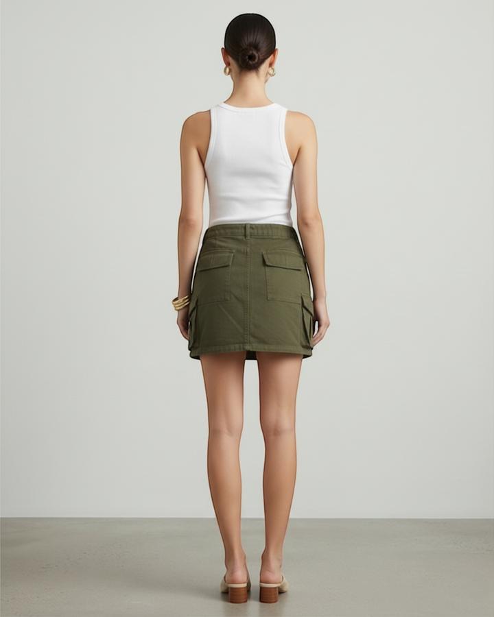 IVANA – Minigonna cargo con tasche multiple e vita elasticizzata
