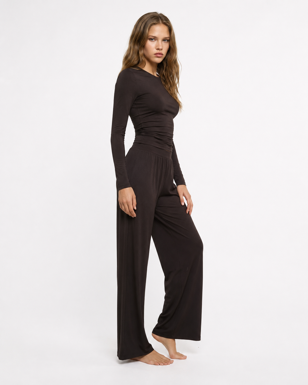 Daydream – Set lounge morbido con top aderente e pantaloni ampi