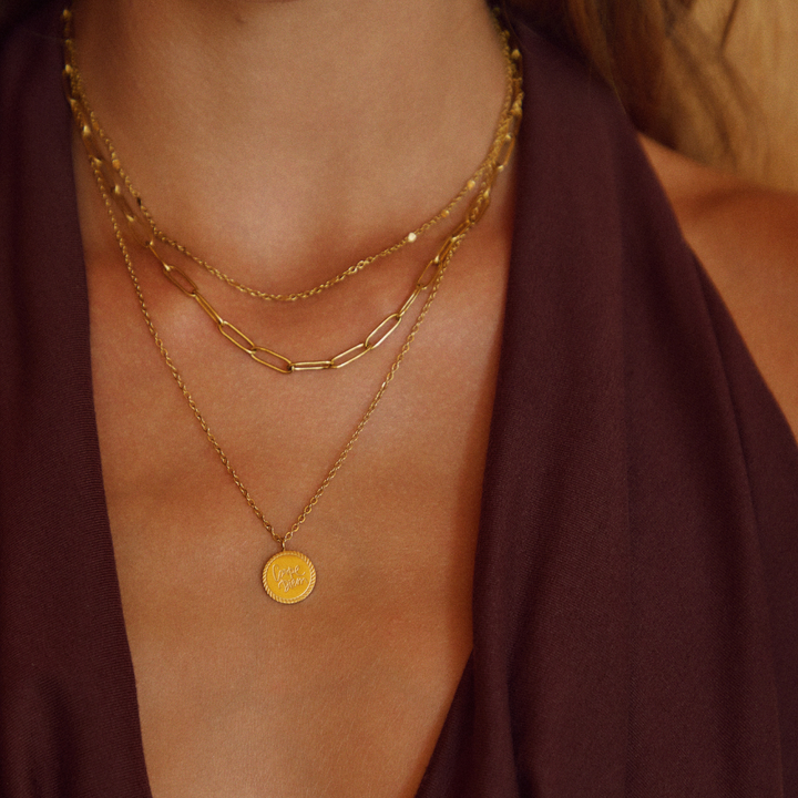 Collana a strati Geya Coin