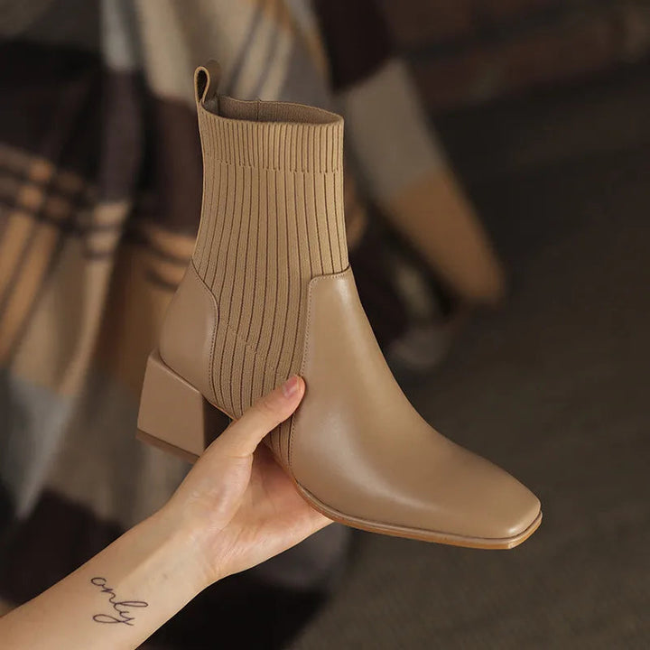Ilaria – Stivaletto elasticizzato con plateau