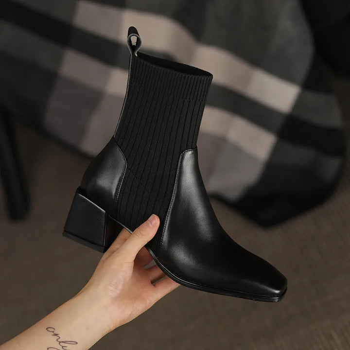 Ilaria – Stivaletto elasticizzato con plateau