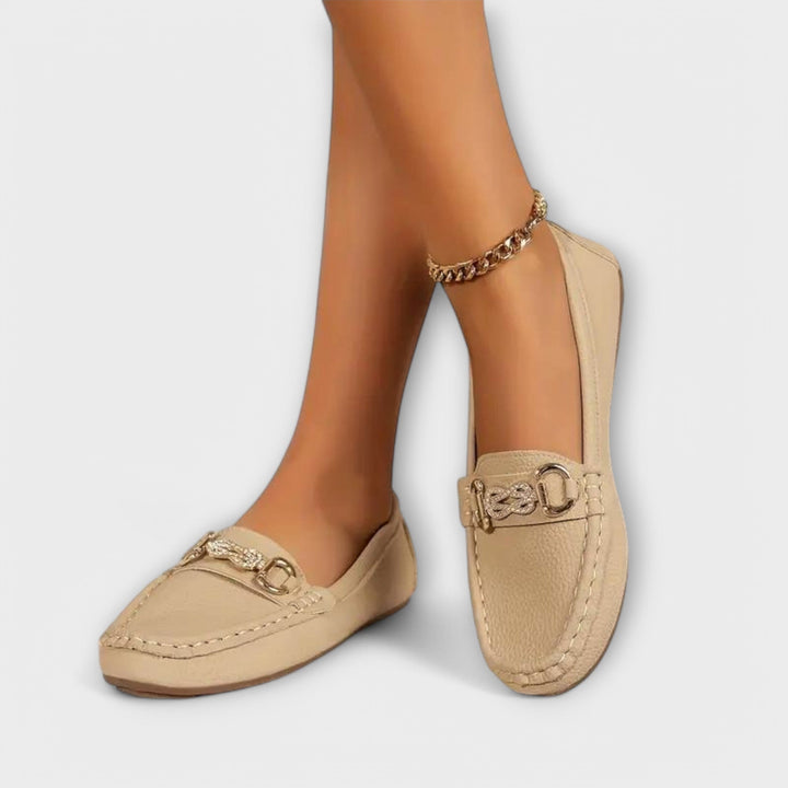 Laura – Mocassino con morsetto