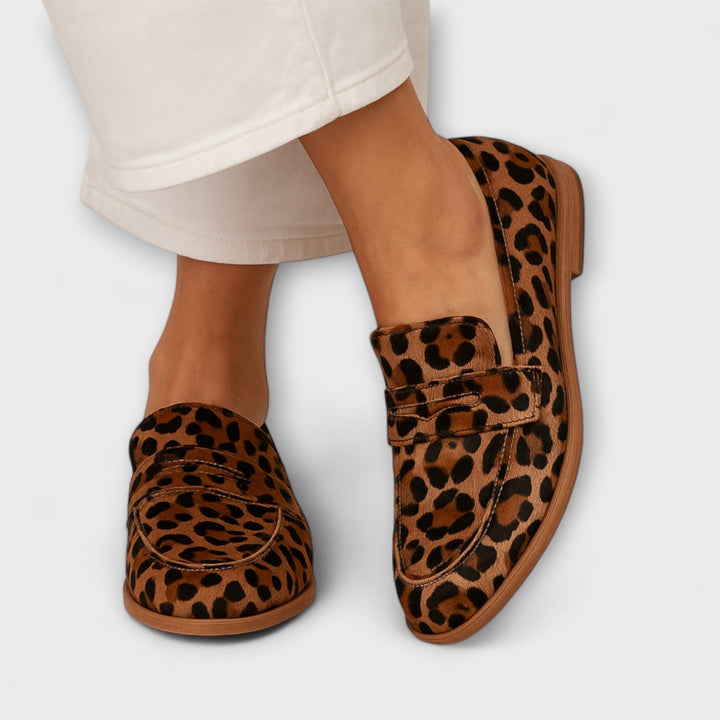 Nina – Mocassino con nappine