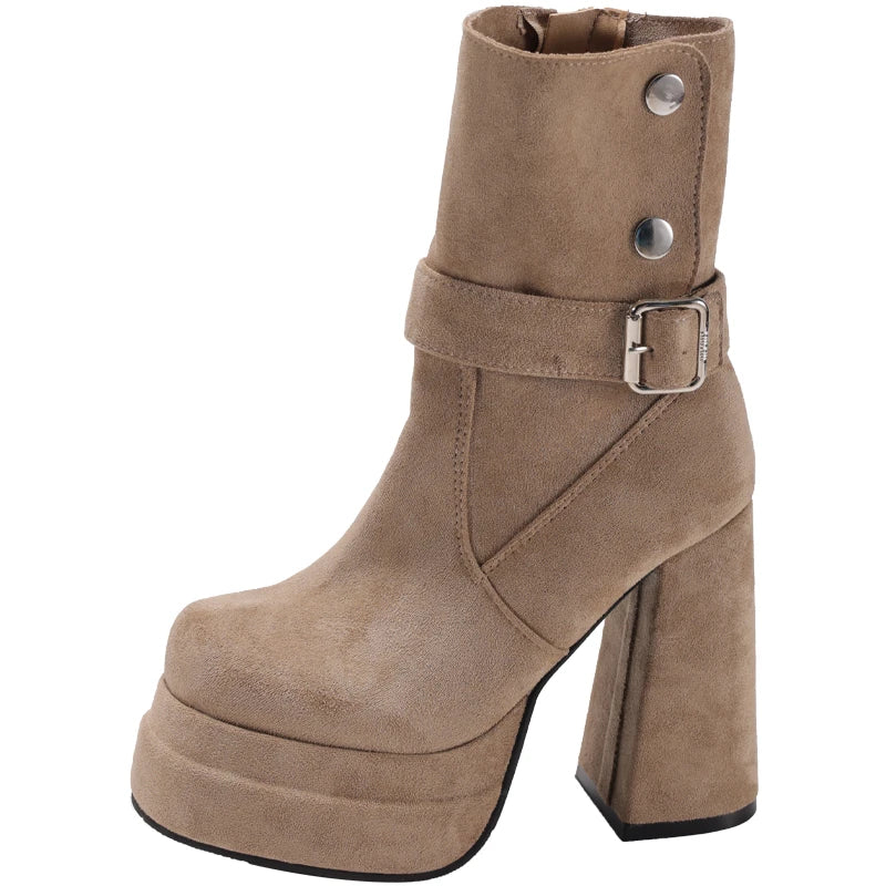 Tiziana – Stivaletto con plateau
