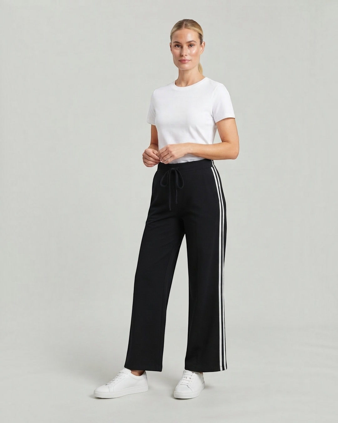 SABINA – Pantaloni sportivi a gamba larga con bande laterali