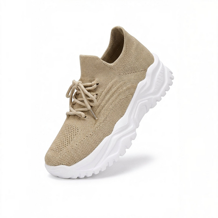 Candida – Sneakers con lacci e calzini in bianco | Luna Moda