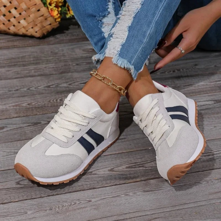 Gilda – Sneakers rétro con lacci in bianco | Luna Moda