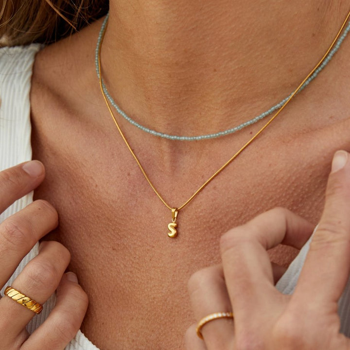Collana con Lettere a Bolla