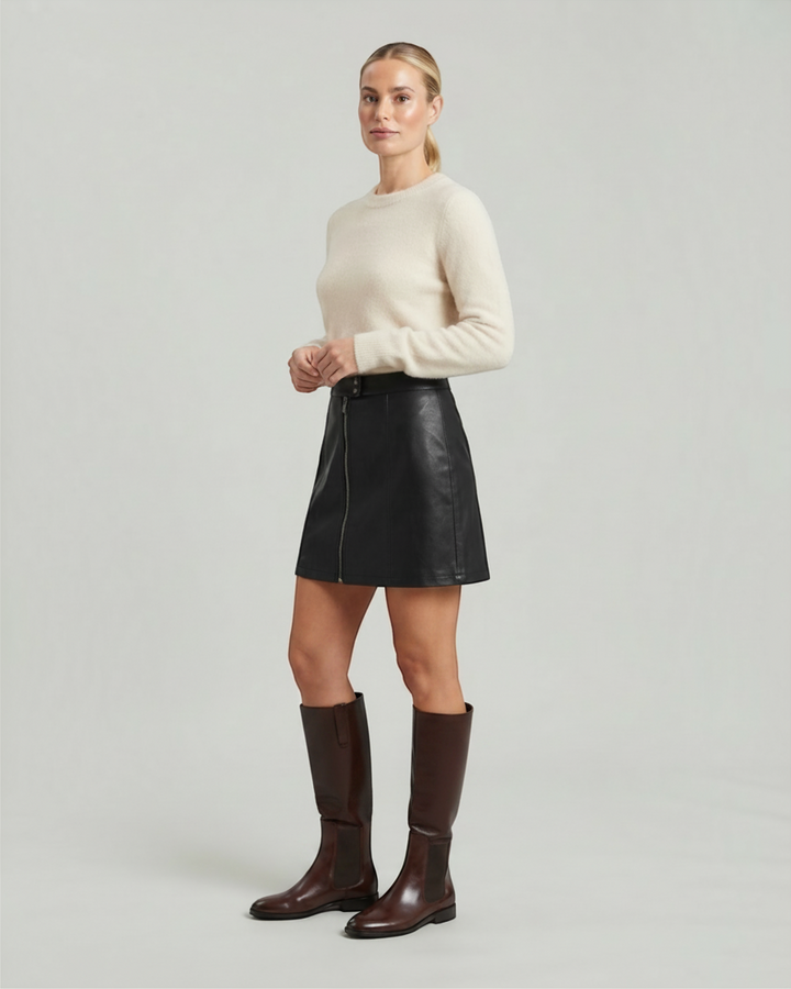 EDDA – Minigonna nera in pelle vegana con zip frontale
