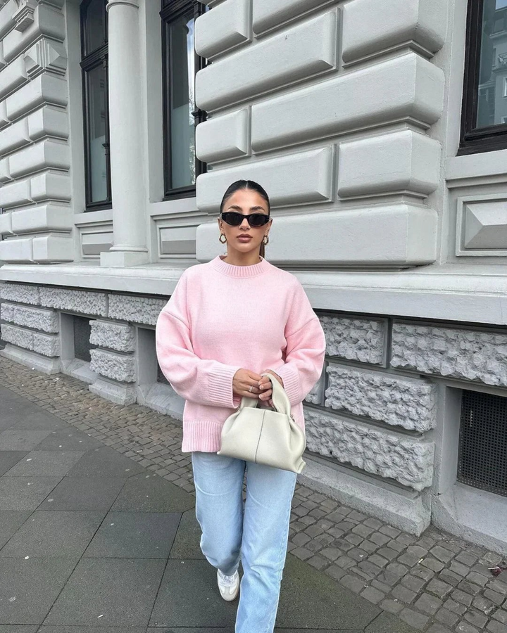 ADRIANA – Maglione oversize con scollo a barca
