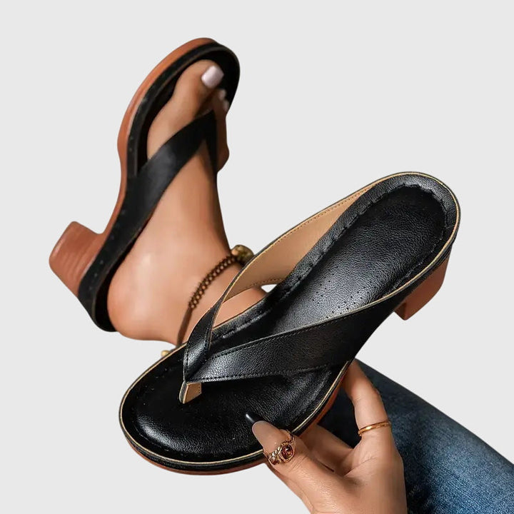 LAURA – Sandalo comfort con fasce