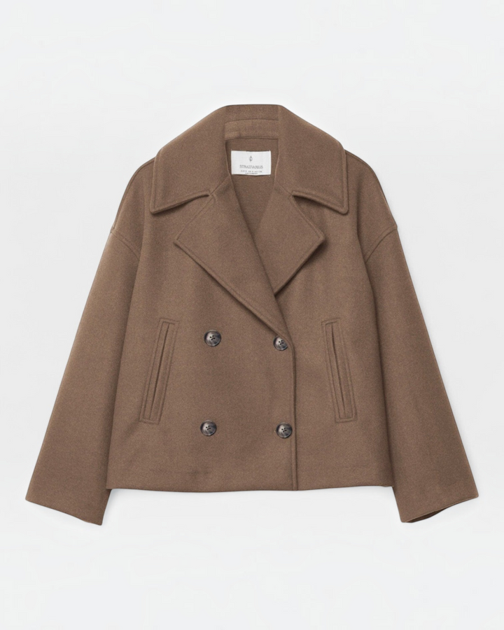 Luna Moda Costanza brown double-breasted short jacket with wide lapels and button closure
