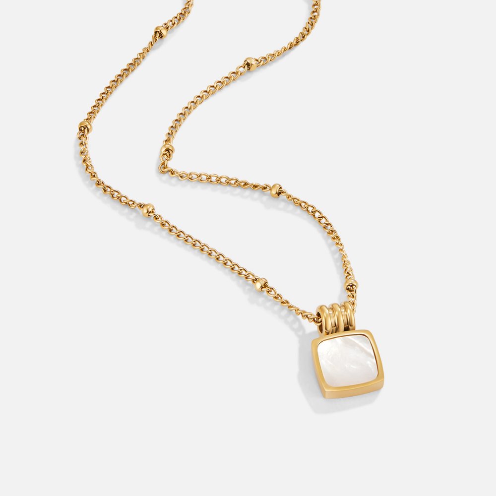 Collana con pendente a conchiglia bianca Lucia