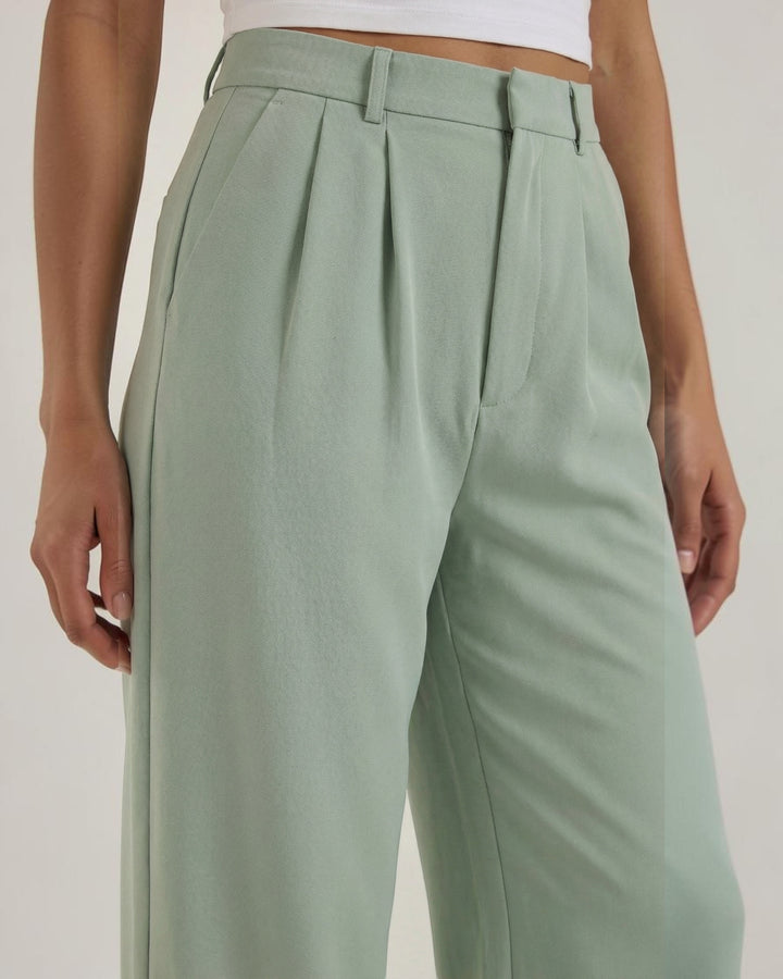 ISOTTA – Pantaloni palazzo plissettati a vita alta