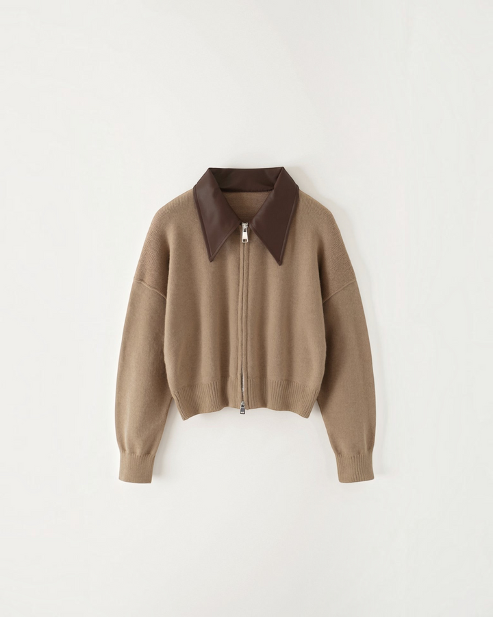 Luna Moda cropped cardigan in beige knit with a contrasting dark brown collar and double zip front closure.