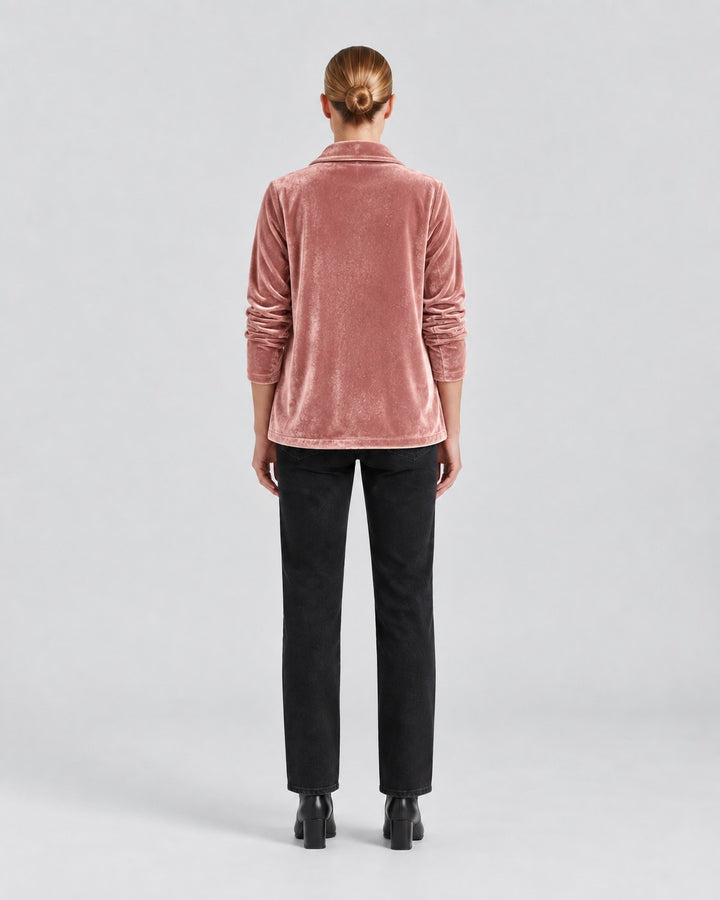 Luna Moda Donatella blazer in dusty pink velvet with long sleeves and open front, worn with black trousers