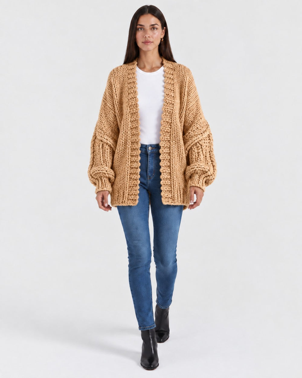 Luna Moda Ginevra oversized beige chunky knit cardigan worn by a model with blue jeans and a white t-shirt