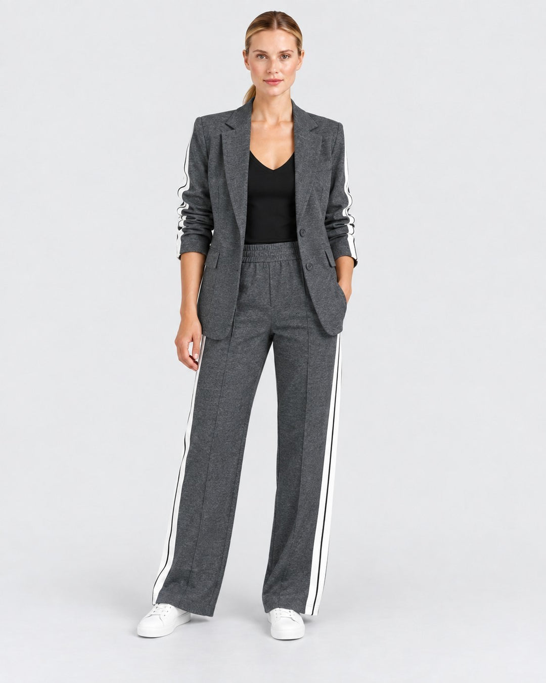 Filomena – Completo sportivo-casual in nero | Luna Moda