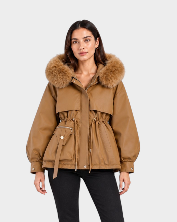 MARTINA, giacca con cappuccio e coulisse, indossata – Luna Moda