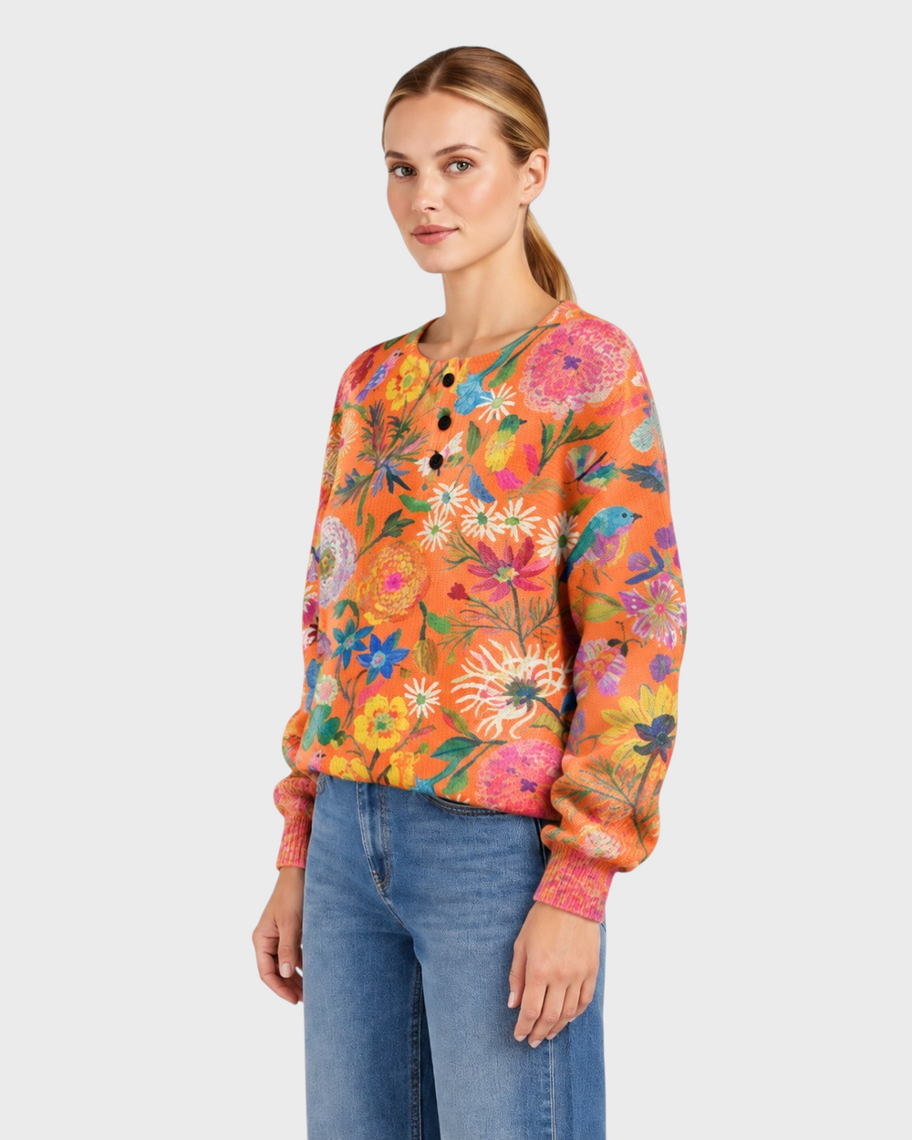 Domenica – Maglia Henley floreale in arancione, dettaglio | Luna Moda