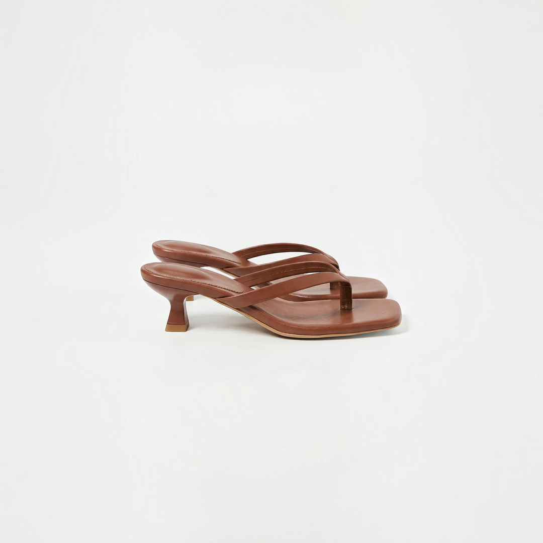 Luna Moda JESSICA brown kitten heel slide sandals with a minimalist square toe design for a feminine look.