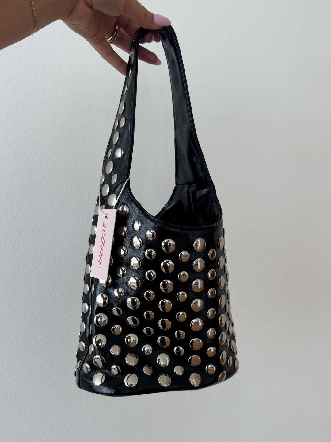 LIVIA - Borsa a secchiello con borchie