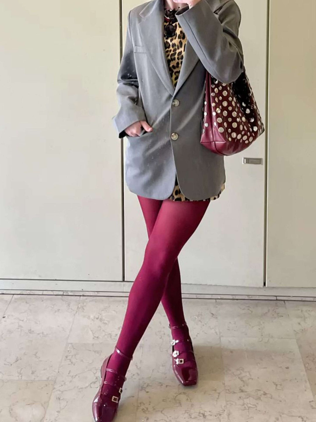 LIVIA - Borsa a secchiello con borchie