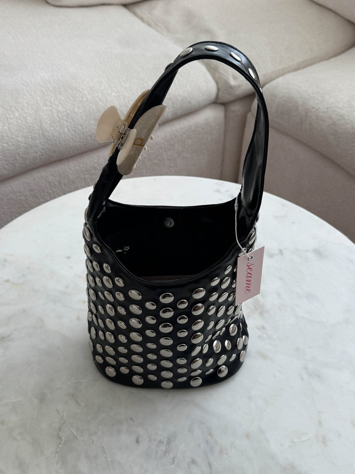 LIVIA - Borsa a secchiello con borchie